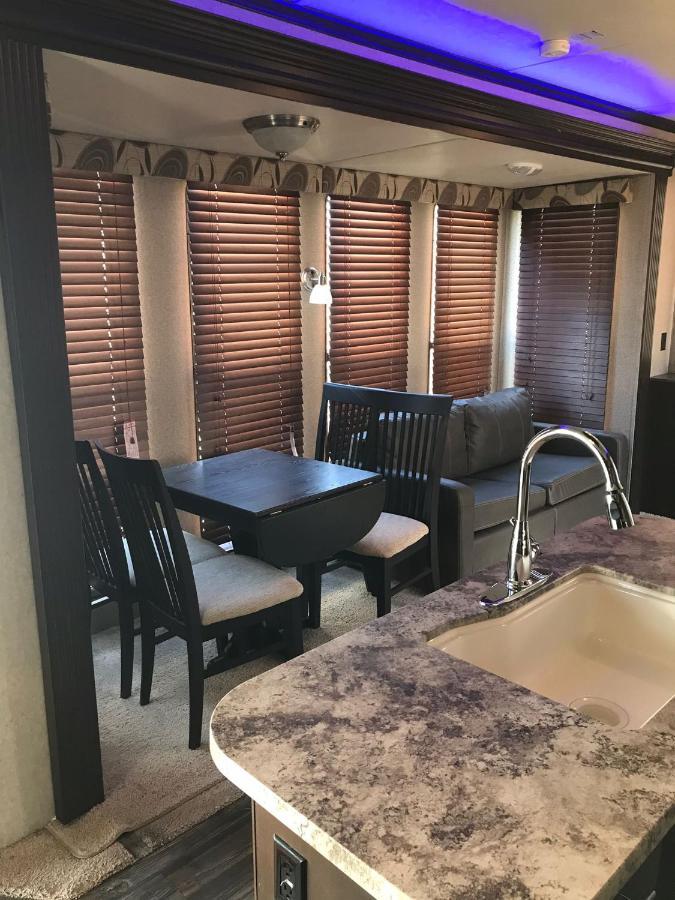 Orchard Queen Motel & Rv Park Middleton Exterior photo